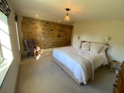 Property Image #8 of 12