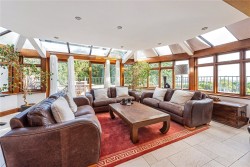 Property Image #8 of 22