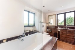 Property Image #12 of 22