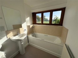 Property Image #10 of 13