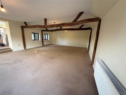 Property Image #4 of 13